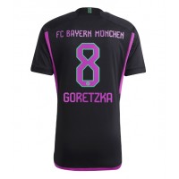 Camiseta Bayern Munich Leon Goretzka #8 Segunda Equipación Replica 2023-24 mangas cortas